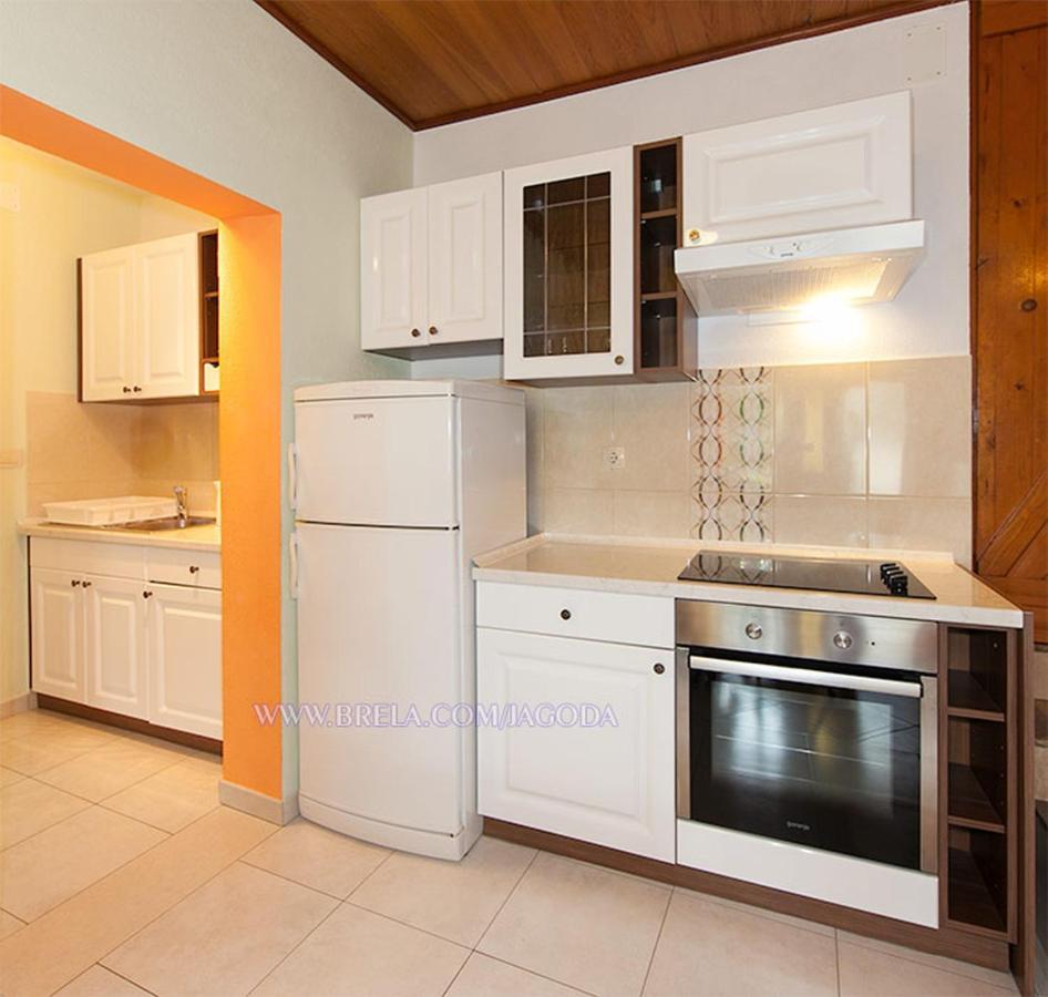 Apartments Jagoda Brela Exterior photo